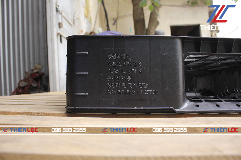 Pallet nhựa Hàn Quốc black 1200x1000x150